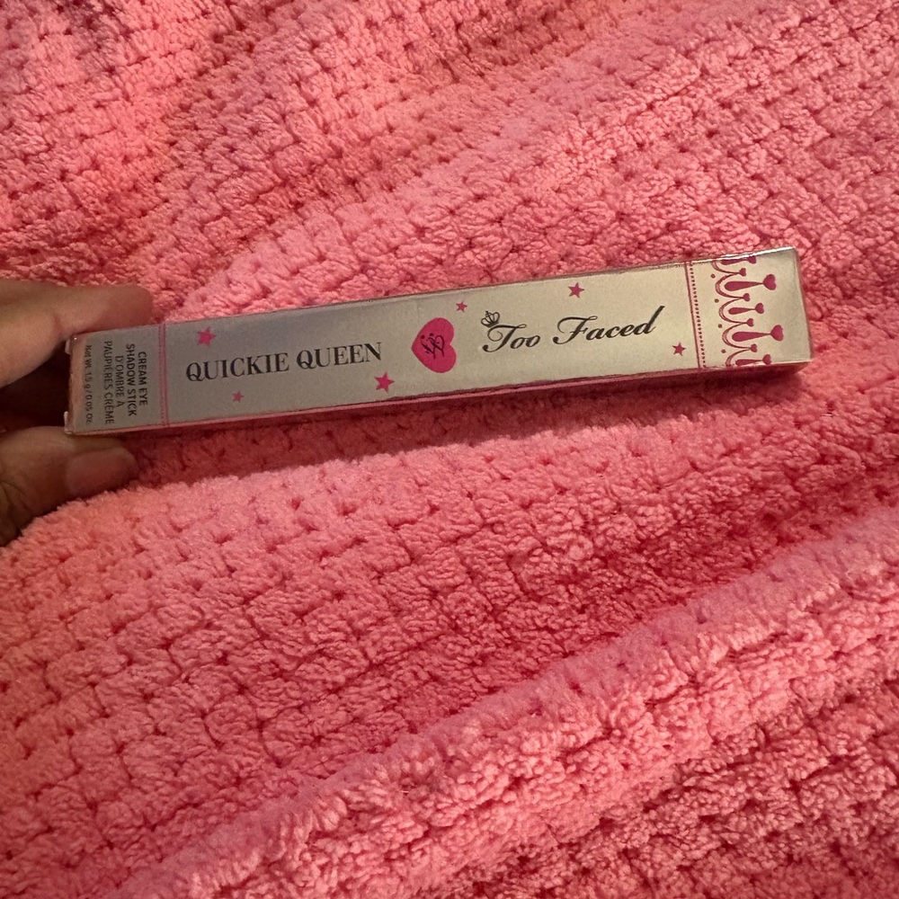 Too Faced Quickie Queen Eyeshadow - Pink and Silver Packaging